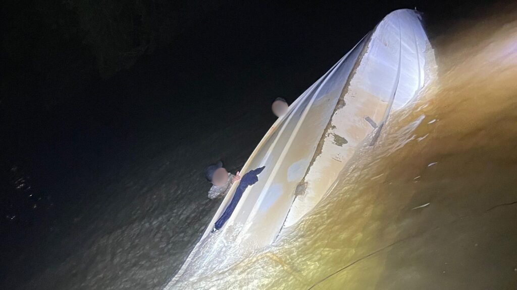 Lancha errou caminho e fazia retorno quando atingiu píer, dizem sobreviventes; 6 morreram