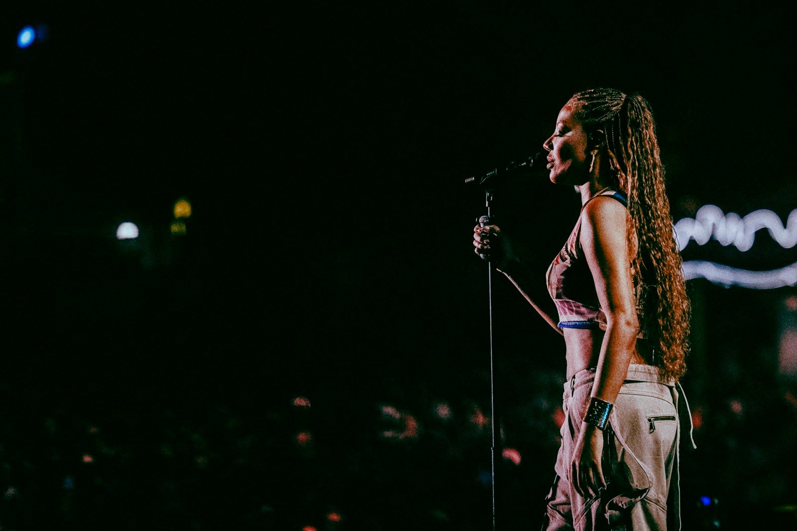 É funk, é pop, é pagode: Ludmilla esbanja versatilidade no Planeta Atlântida